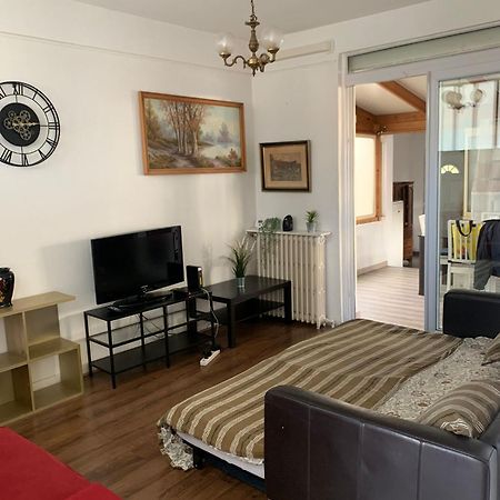 Grand Appartement Avec Terrasse & Jardin A 5 Minutes De Paris Cachan Esterno foto